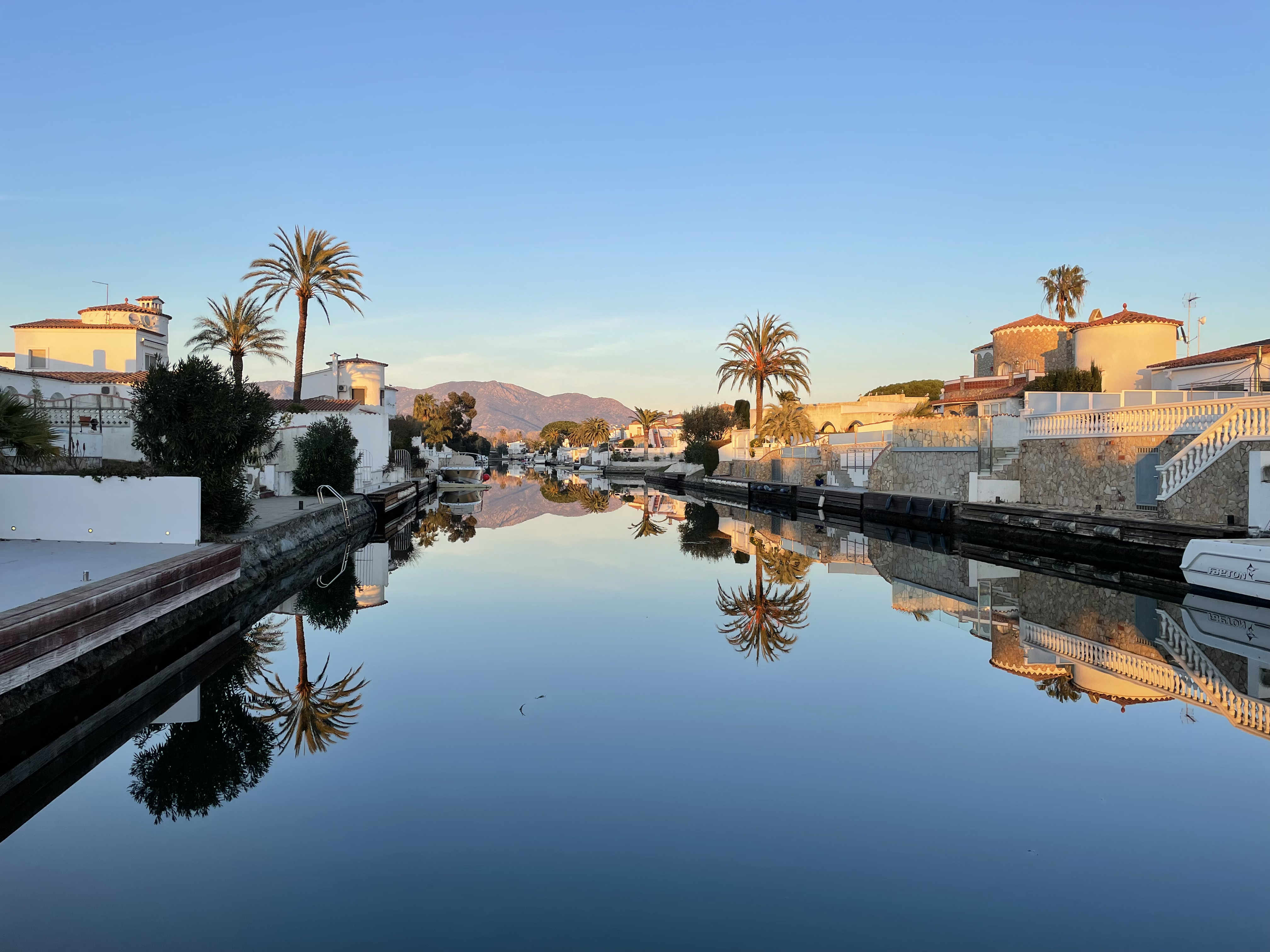 Емпуріабрава